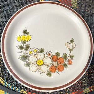 The Woodhaven Collection Stoneware "Sunnybrook" Individual Dinner Plate Japan